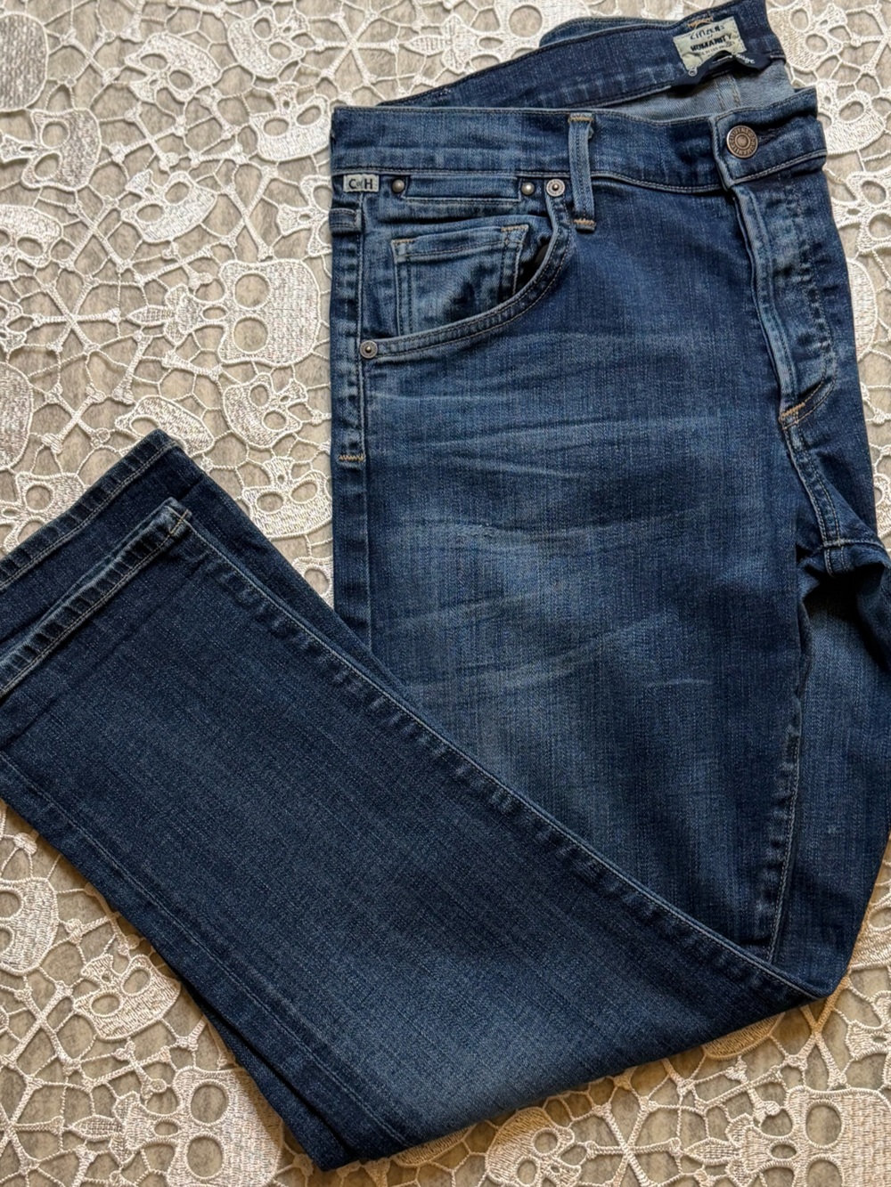Citizens Of Humanity Dark Blue Slim Boyfriend Jeans
Women’s Size 29